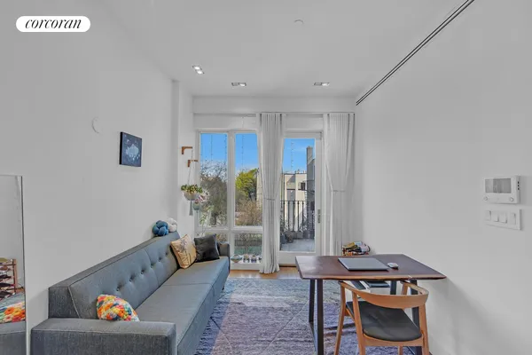 $3,695 | 679 Franklin Avenue, Unit 401 | Crown Heights