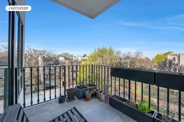 $3,695 | 679 Franklin Avenue, Unit 401 | Crown Heights