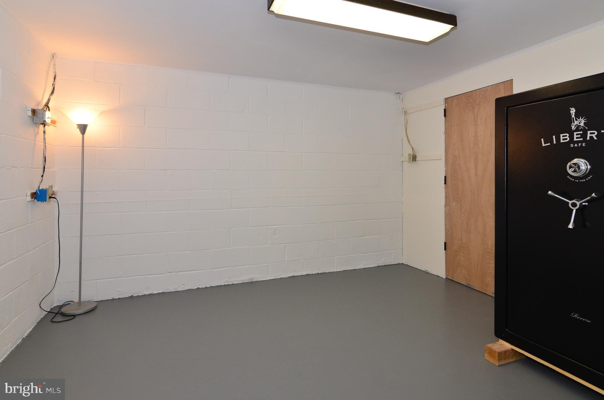 3008 Seminole Road Woodbridge, VA 22192 - Photo 23 of 30 Plenty of storage in his home