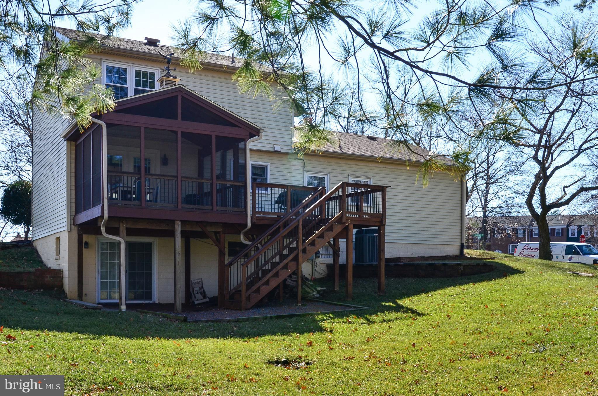 3008 Seminole Road Woodbridge, VA 22192 - Photo 25 of 30 Exterior (Rear)