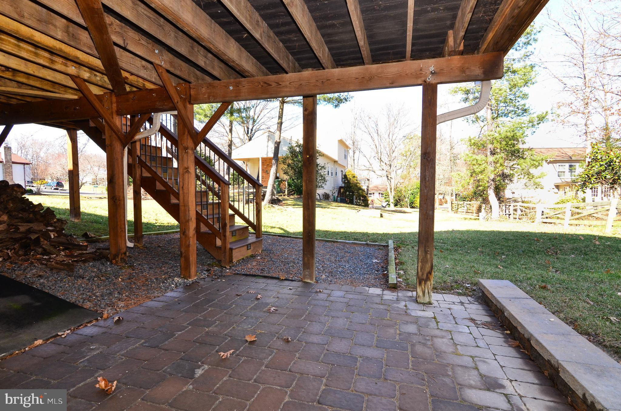 3008 Seminole Road Woodbridge, VA 22192 - Photo 27 of 30 Lower level patio