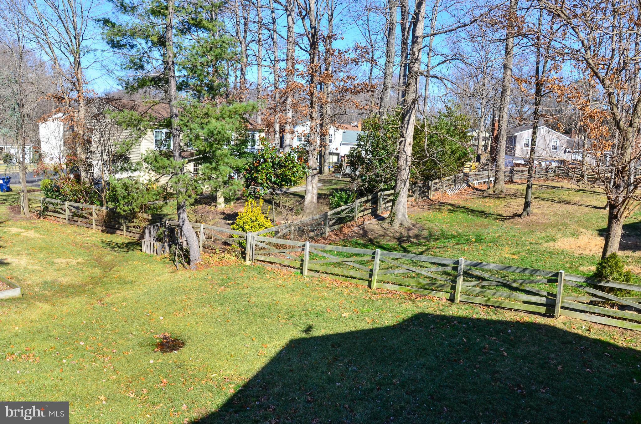 3008 Seminole Road Woodbridge, VA 22192 - Photo 30 of 30 A flat backyard perfect for a ballgame
