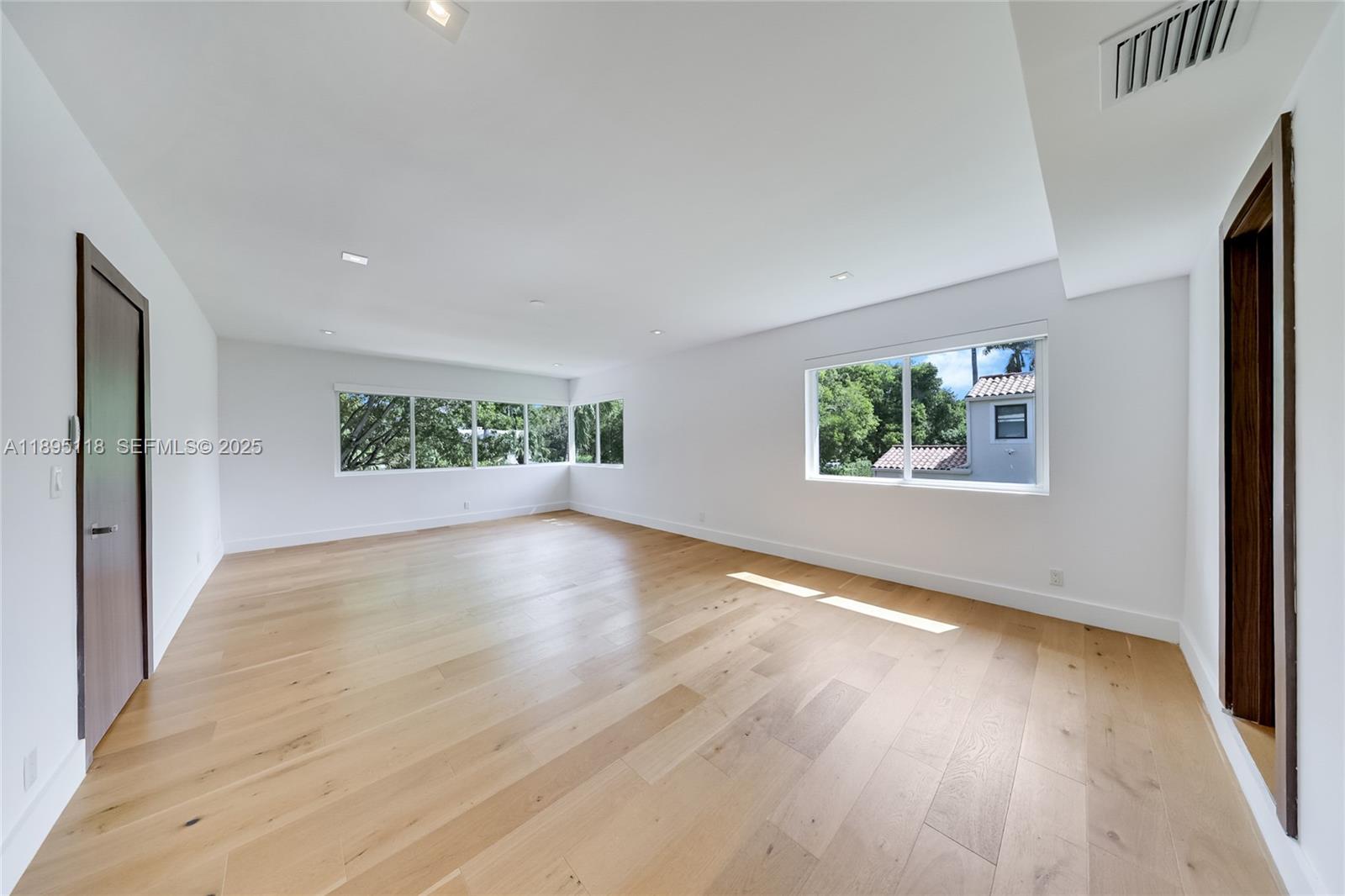 5244 Alton Road Miami Beach, FL 33140 - Photo 13 of 26