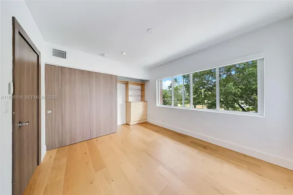 $3,250,000 | 5244 Alton Road, Miami Beach, FL 33140