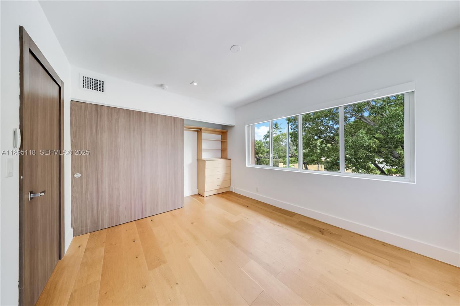 5244 Alton Road Miami Beach, FL 33140 - Photo 14 of 26