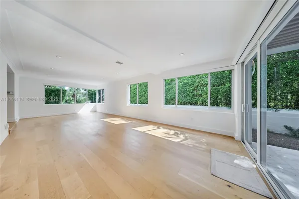 $3,250,000 | 5244 Alton Road, Miami Beach, FL 33140