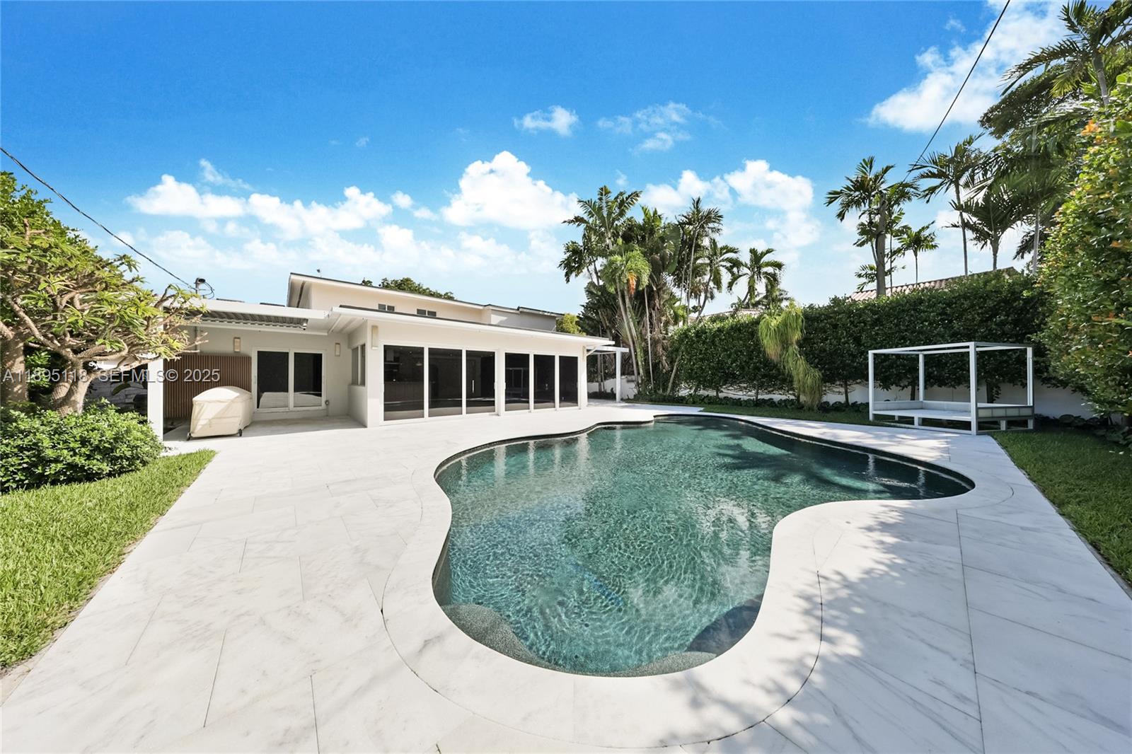 5244 Alton Road Miami Beach, FL 33140 - Photo 2 of 26