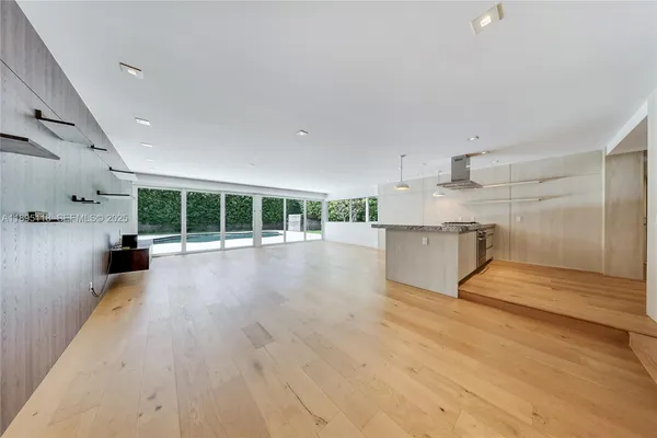 $3,250,000 | 5244 Alton Road, Miami Beach, FL 33140