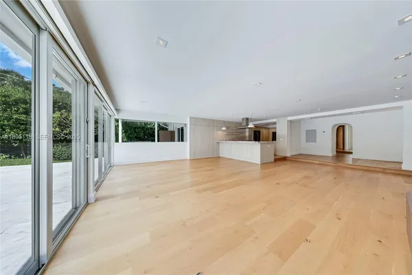 $3,250,000 | 5244 Alton Road, Miami Beach, FL 33140