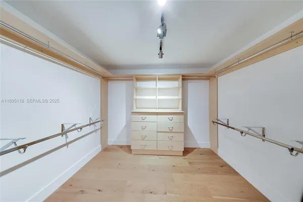 $3,250,000 | 5244 Alton Road, Miami Beach, FL 33140