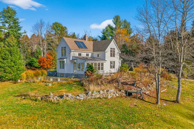 $1,100,000 | 140 Grant Road, Freeport, ME 04032