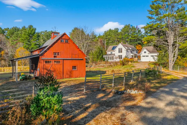 $1,100,000 | 140 Grant Road, Freeport, ME 04032