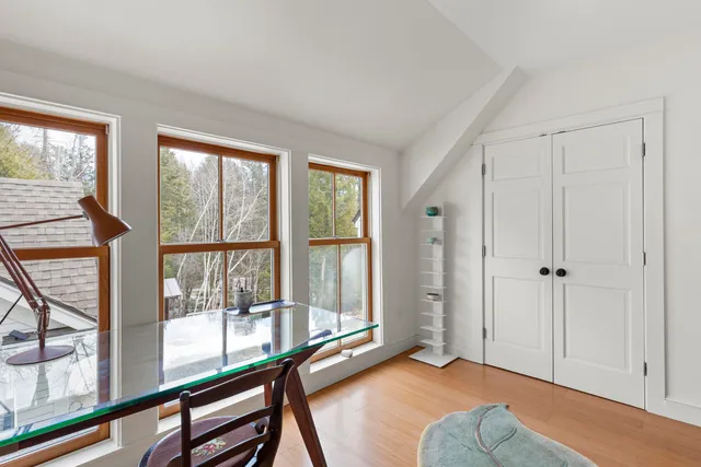 $1,100,000 | 140 Grant Road, Freeport, ME 04032
