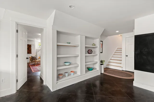 $1,100,000 | 140 Grant Road, Freeport, ME 04032