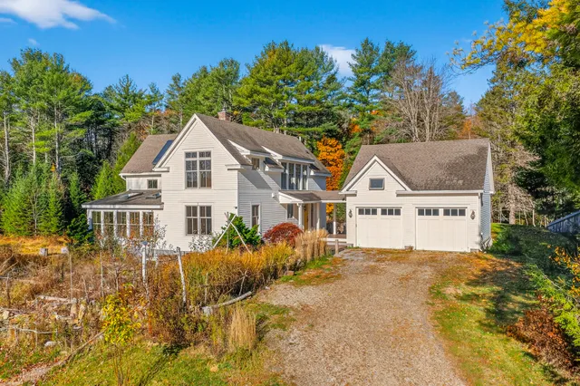 $1,100,000 | 140 Grant Road, Freeport, ME 04032