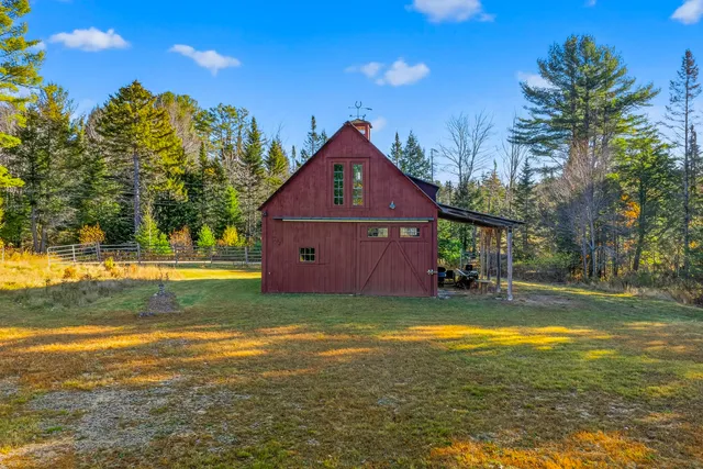 $1,100,000 | 140 Grant Road, Freeport, ME 04032