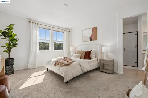 $1,090,000 | 24170 Amaranth Loop, Hayward, CA 94541