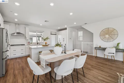 a view of a houses of a city