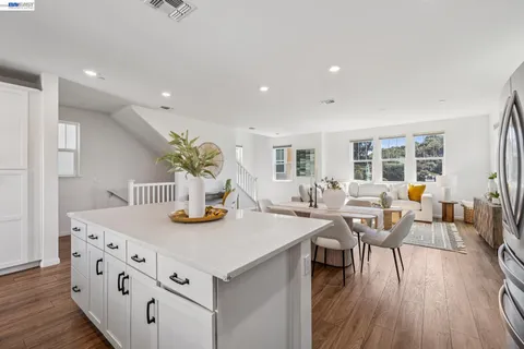 $1,090,000 | 24170 Amaranth Loop, Hayward, CA 94541