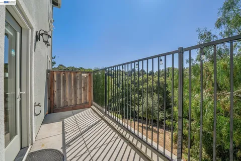 $1,090,000 | 24170 Amaranth Loop, Hayward, CA 94541