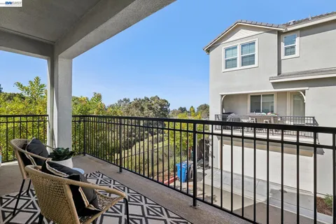 $1,090,000 | 24170 Amaranth Loop, Hayward, CA 94541