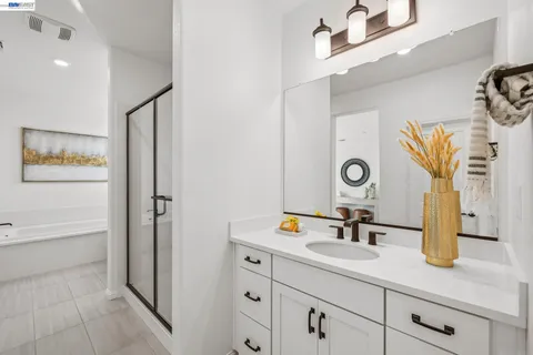 $1,090,000 | 24170 Amaranth Loop, Hayward, CA 94541