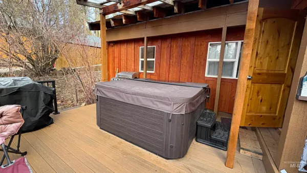 $225,000 | 217 Holiday Drive, Garden Valley, ID 83622