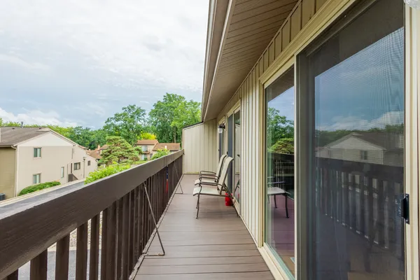 $219,900 | 71 White Oaks Road, Fox Lake, IL 60020