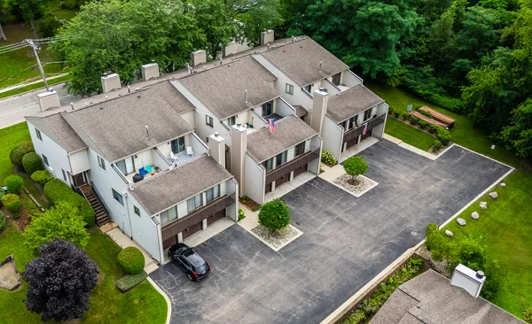 $219,900 | 71 White Oaks Road, Fox Lake, IL 60020