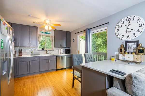 $219,900 | 71 White Oaks Road, Fox Lake, IL 60020