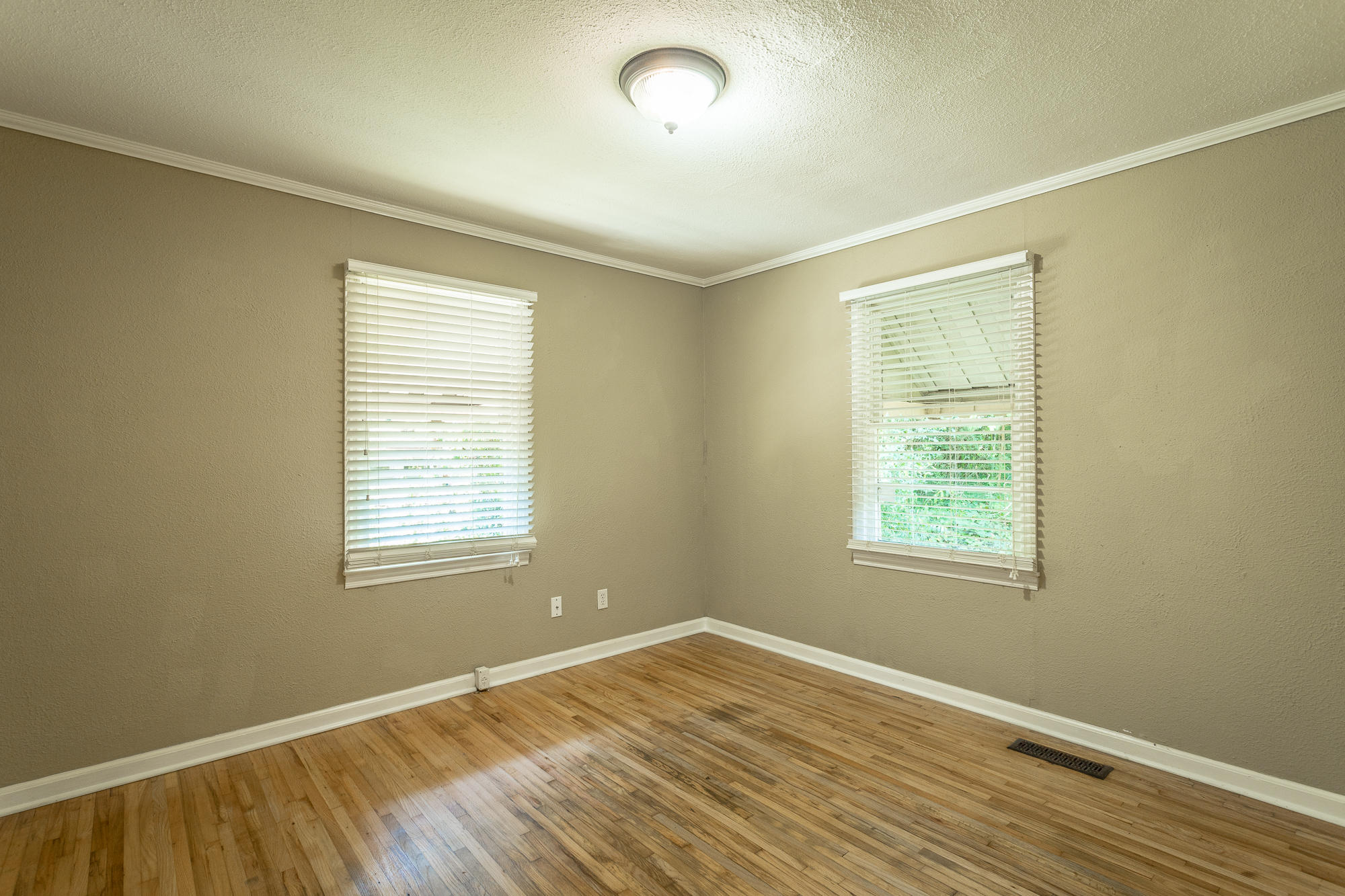 2003 Wren Road Chattanooga, TN 37412 - Photo 25 of 45 Bedroom #3