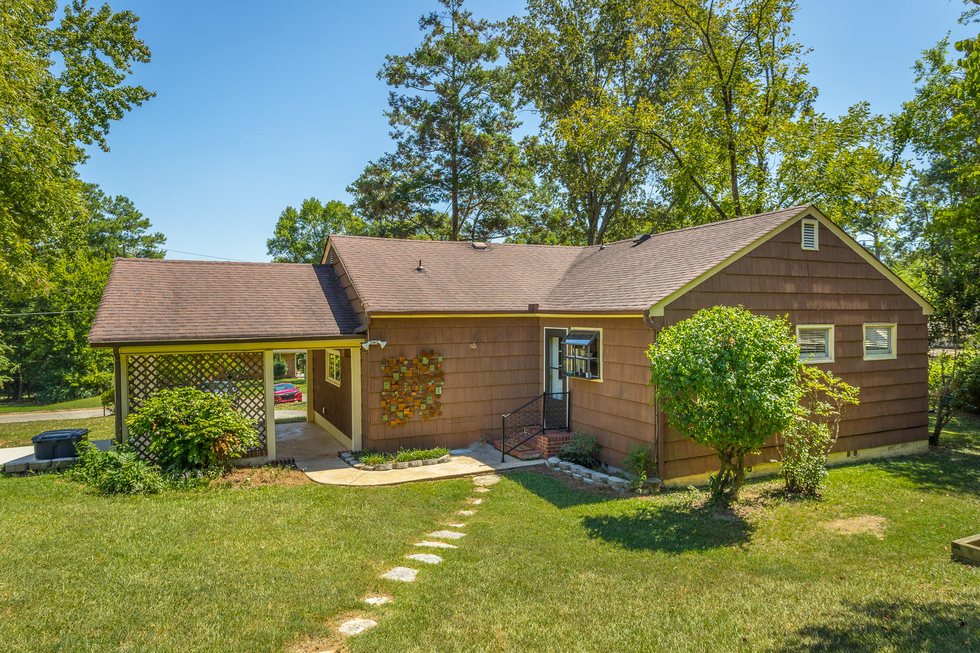 2003 Wren Road Chattanooga, TN 37412 - Photo 33 of 45 Rear