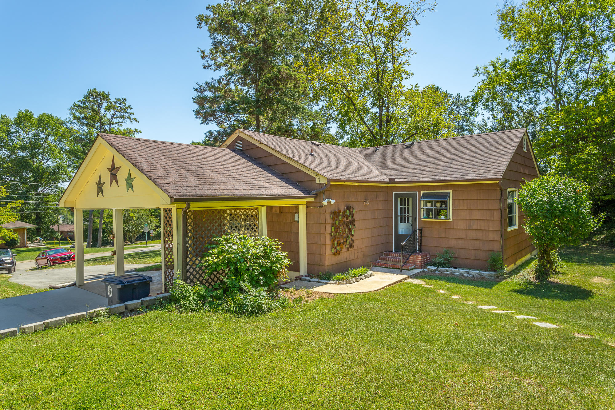 2003 Wren Road Chattanooga, TN 37412 - Photo 34 of 45 Rear