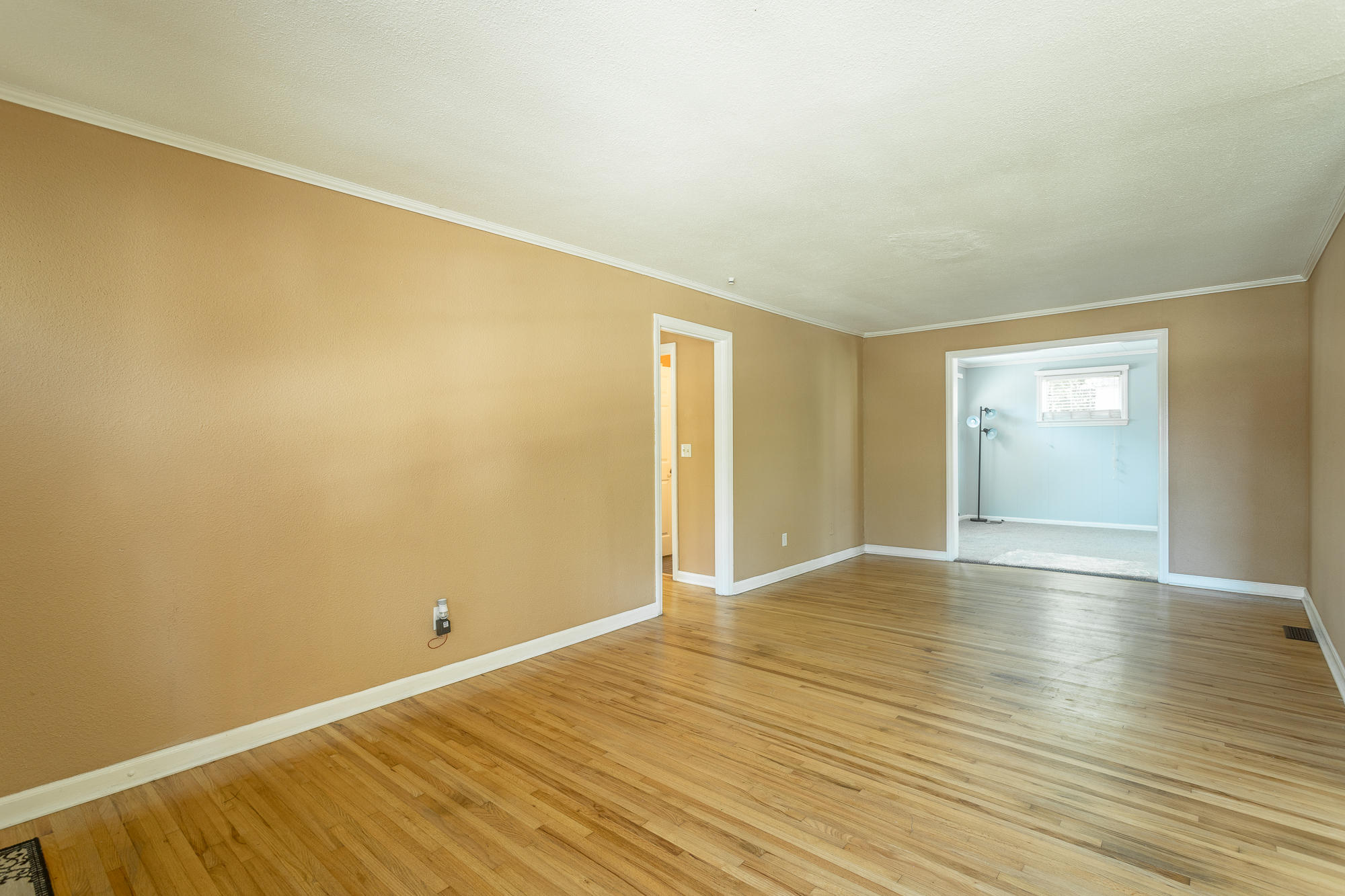 2003 Wren Road Chattanooga, TN 37412 - Photo 10 of 45 Living Room