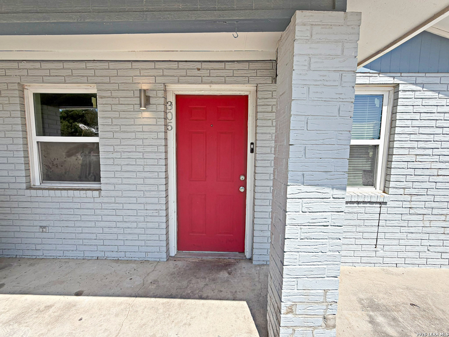 305 Haeckerville Road Cibolo, TX 78108 - Photo 2 of 13 Gallery Image 2