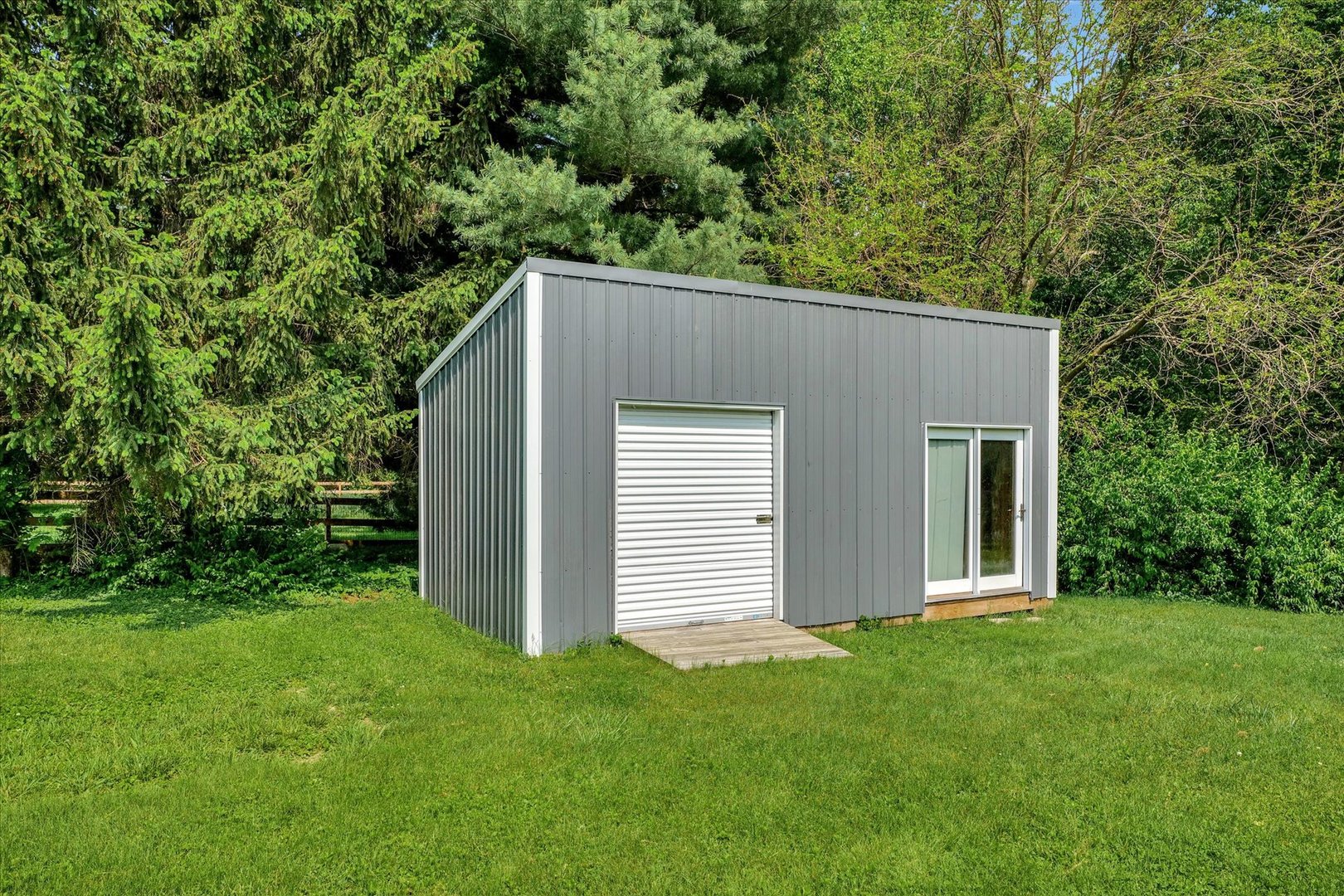 402 East South Mahomet Road Mahomet, IL 61853 - Photo 19 of 21 front view of house with a yard