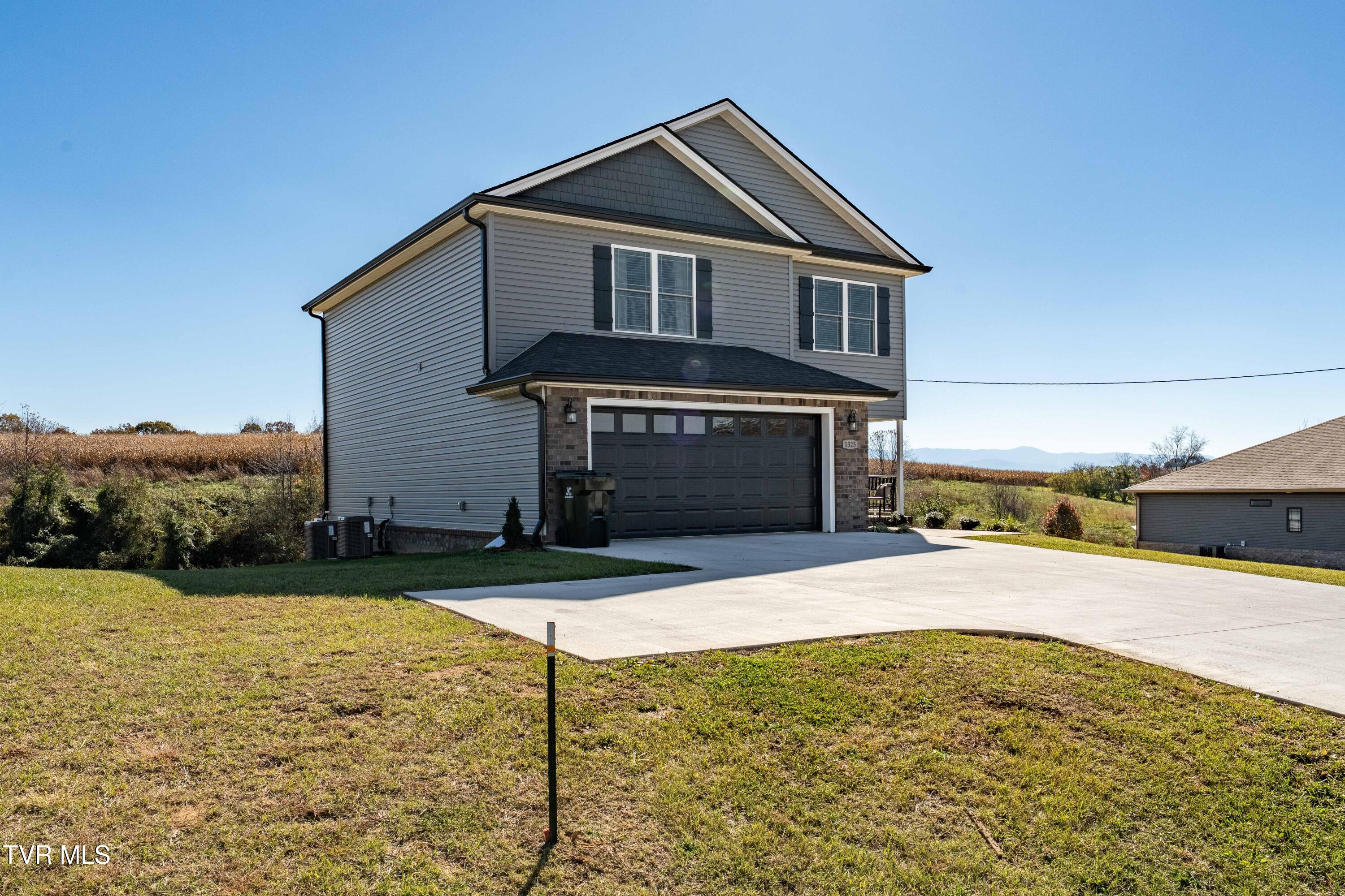 1325 Bowmantown Road Limestone, TN 37681 - Photo 3 of 48 1325 Bowmantown Rd (3 of 51)