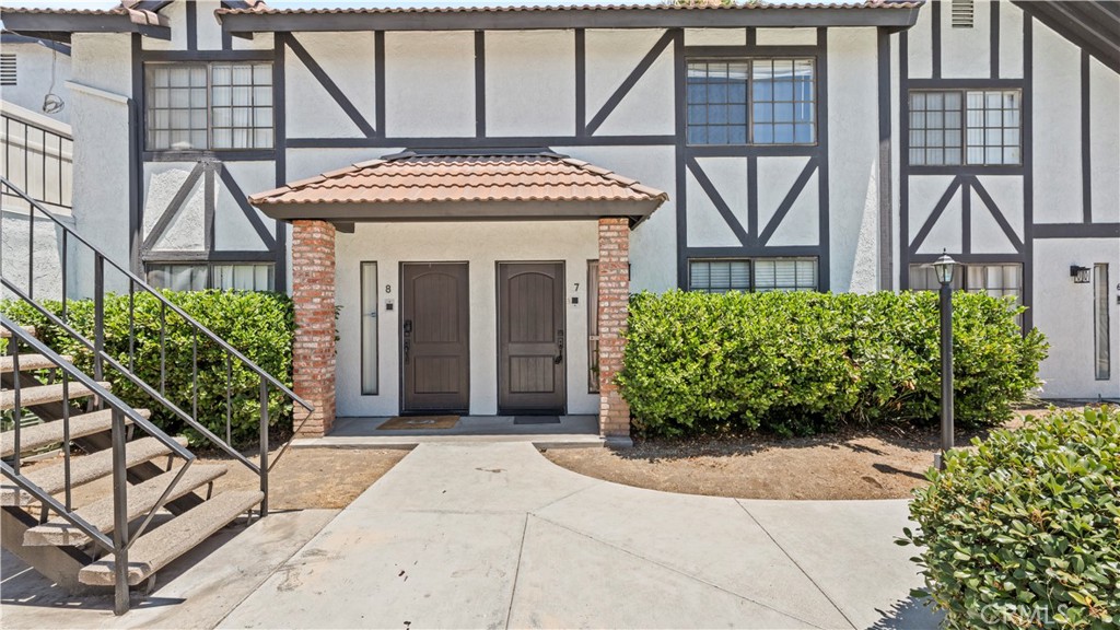 1013 West Linden Street, Unit 7 Riverside, CA 92507 - Photo 1 of 35