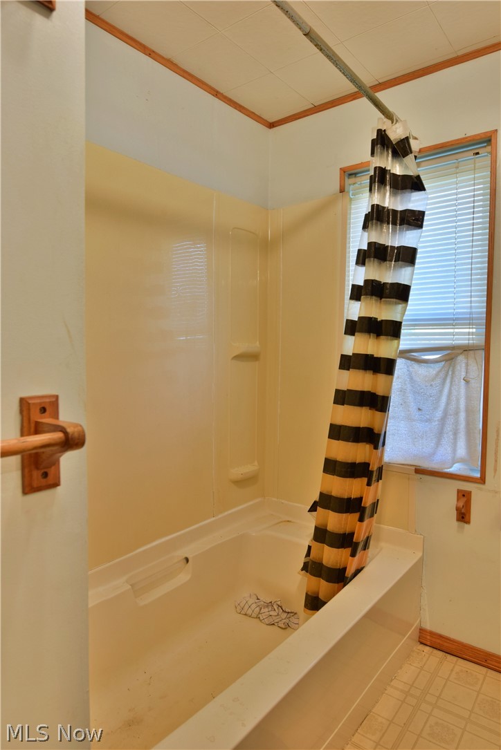 7272 Ridge Road Cortland, OH 44410 - Photo 16 of 35 Gallery Image 16