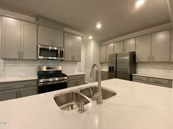 $2,250 | 5050 Kota Street, Raleigh, NC 27610