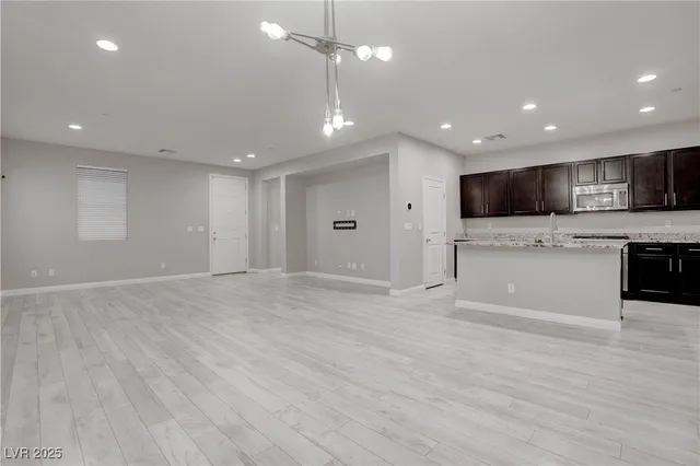 $2,175 | 3108 Zara Avenue, Henderson, NV 89044