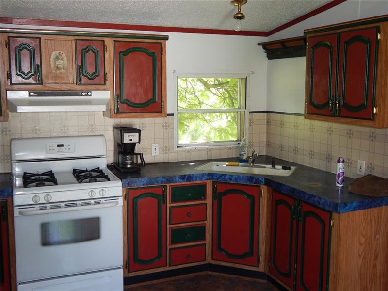 3029 Oneida Valley Road Hilliards, PA 16040 - Photo 6 of 21 SPACIOUS KITCHEN