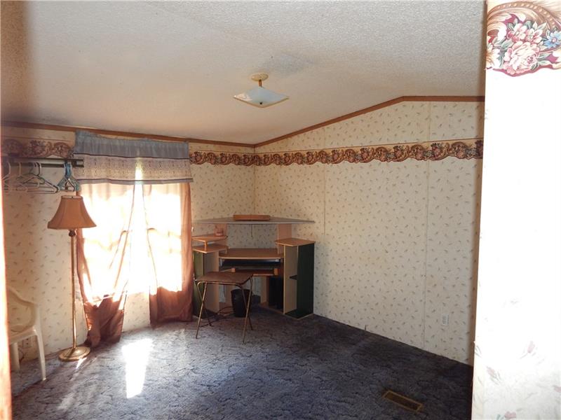 3029 Oneida Valley Road Hilliards, PA 16040 - Photo 7 of 21 Gallery Image 7