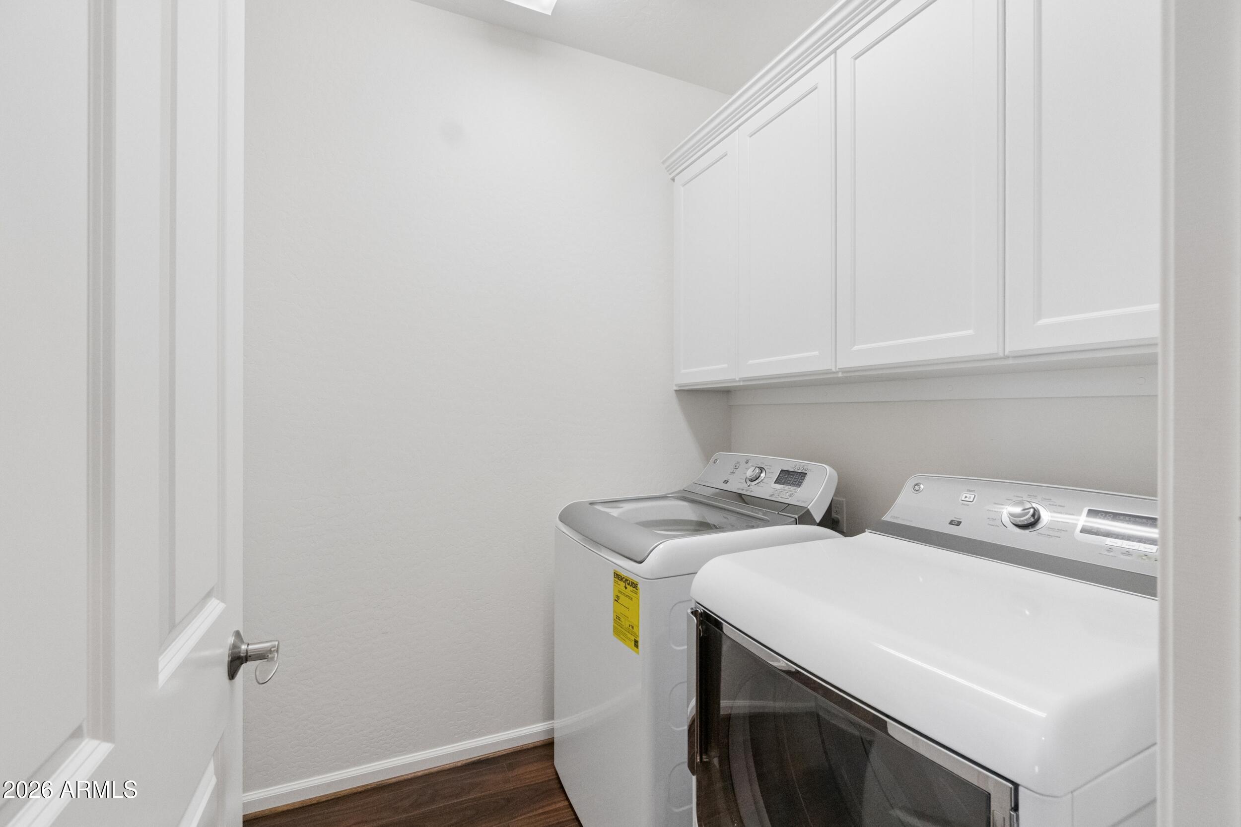 16339 Piccadilly Road Goodyear, AZ 85395 - Photo 22 of 34 Laundry Room with Uppers