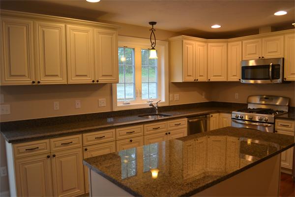 24 Windsor Road Shirley, MA 01464 - Photo 3 of 11