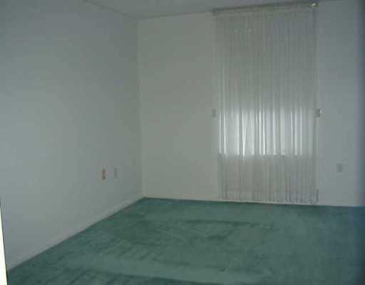 2160 Greentree Road, Unit 806W Pittsburgh, PA 15220 - Photo 6 of 8 Gallery Image 6