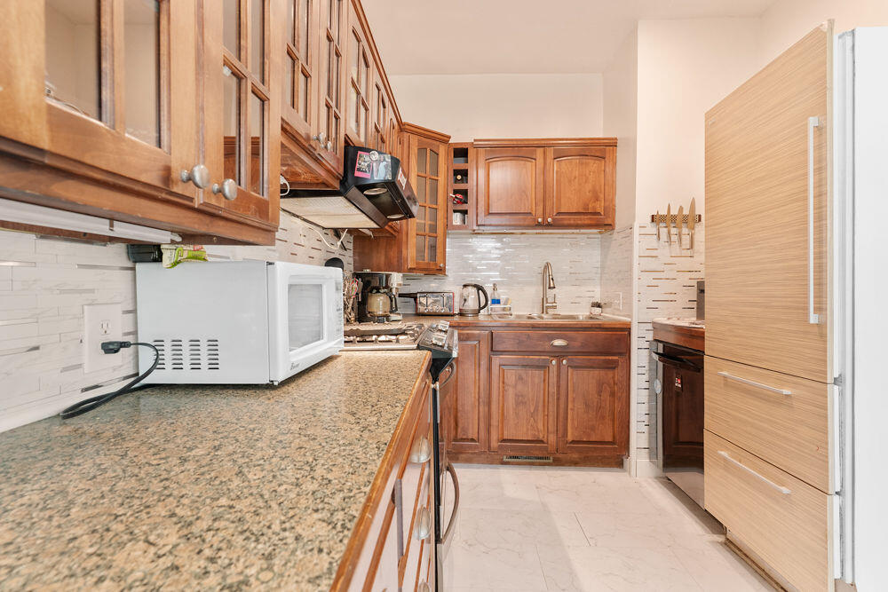 531 East Division Street Springfield, MO 65803 - Photo 19 of 30 FrameandFocus_WEBorMLS-24