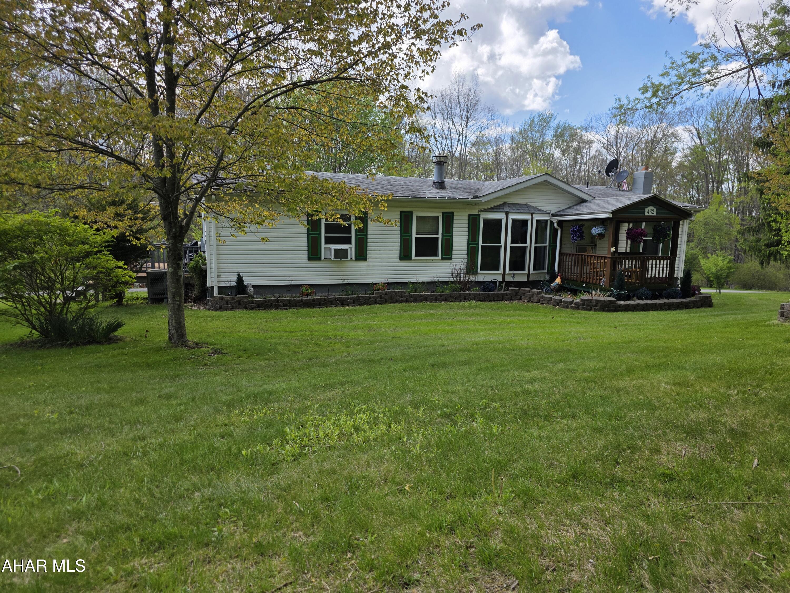 432 Black Snake Road Dysart, PA 16636 - Photo 4 of 46