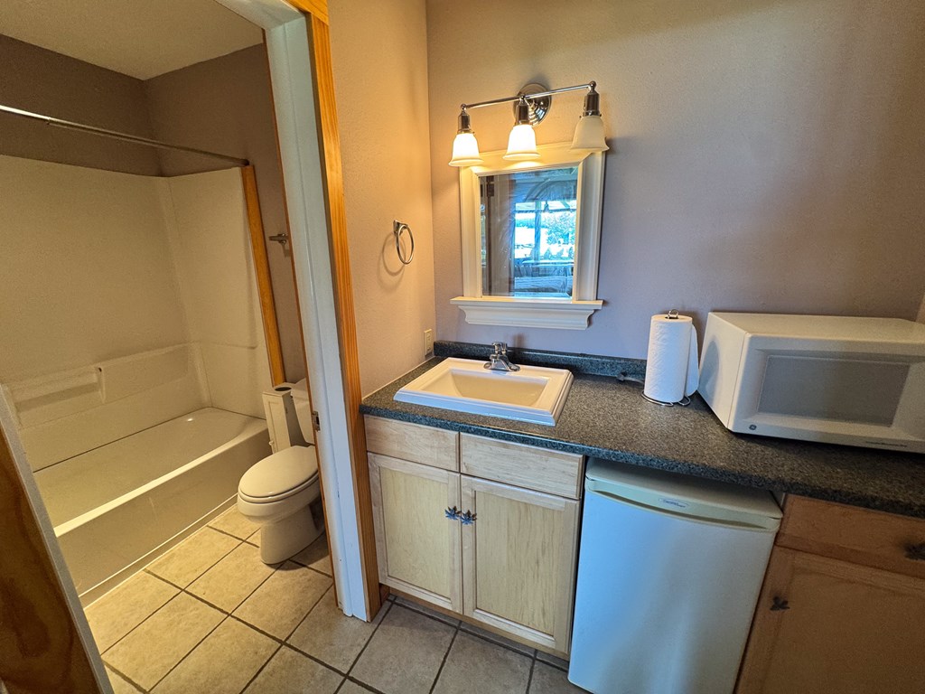 919 Cottage Road, Unit 1C & BOAT SLIP5 Ellison Bay, WI 54210 - Photo 7 of 26