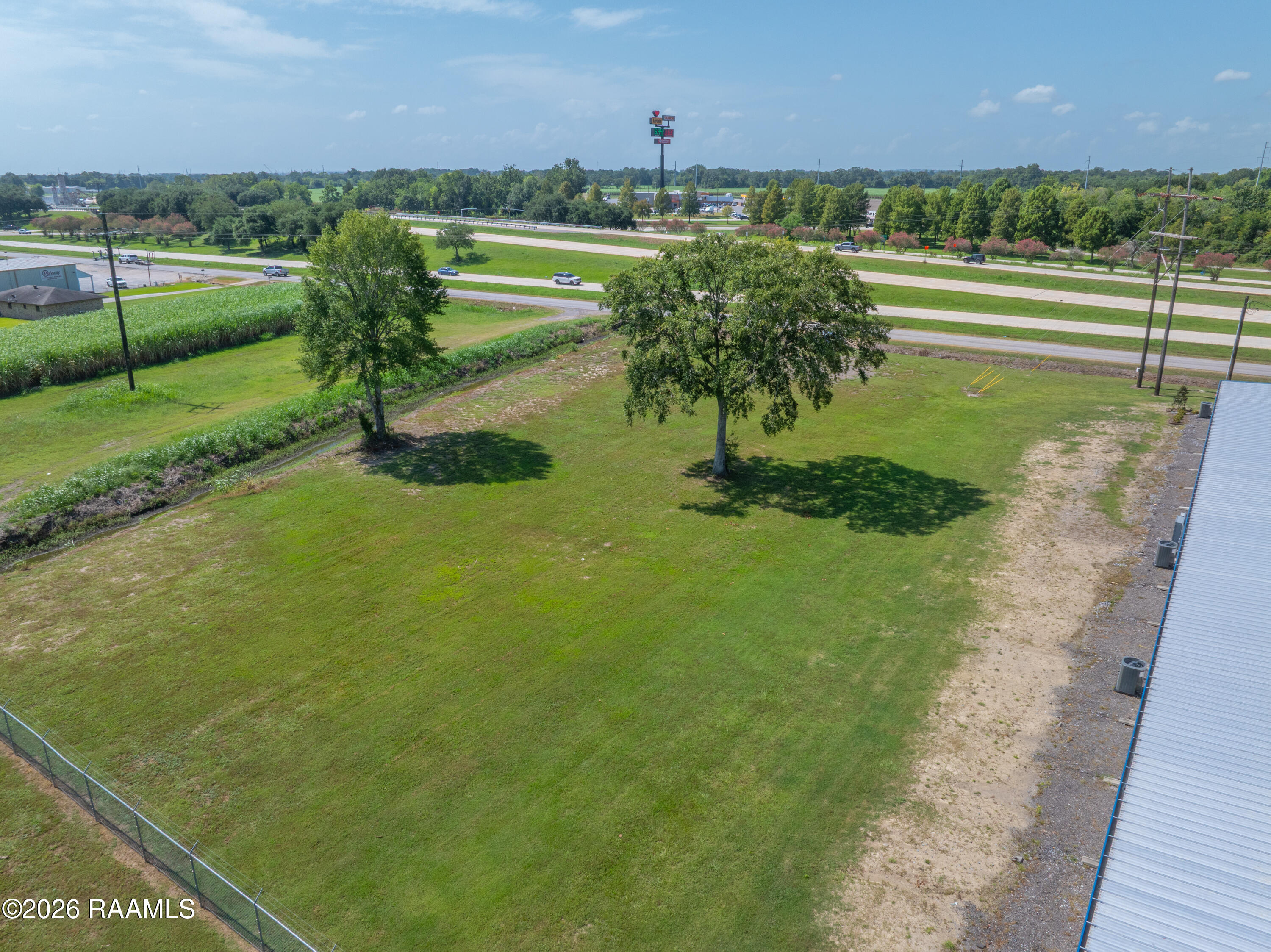 90 West Service Road New Iberia, LA 70560 - Photo 6 of 13 Rear View
